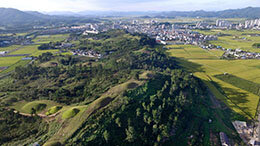 咸安末伊山古墳群の遠景