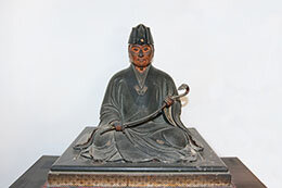 伝吉田道可坐像